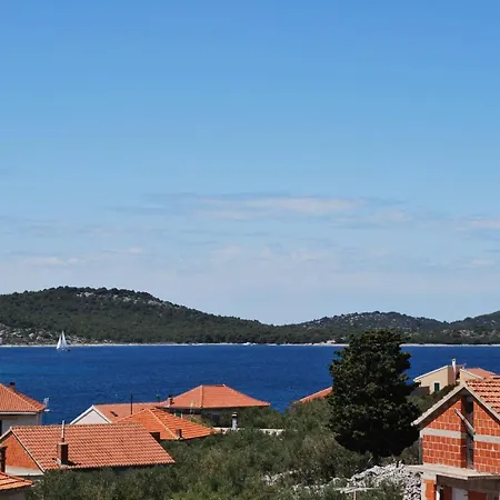 Ivan krevet i doručak